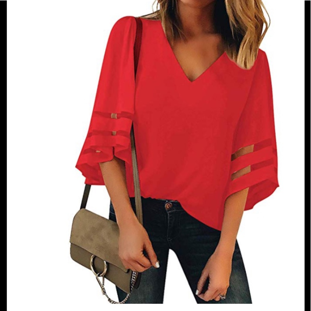 Beautiful woman top blouse - Picture 3 of 7